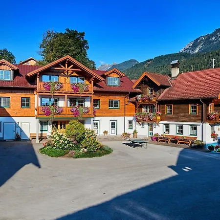 Linharterhof Farm stay Haus im Ennstal